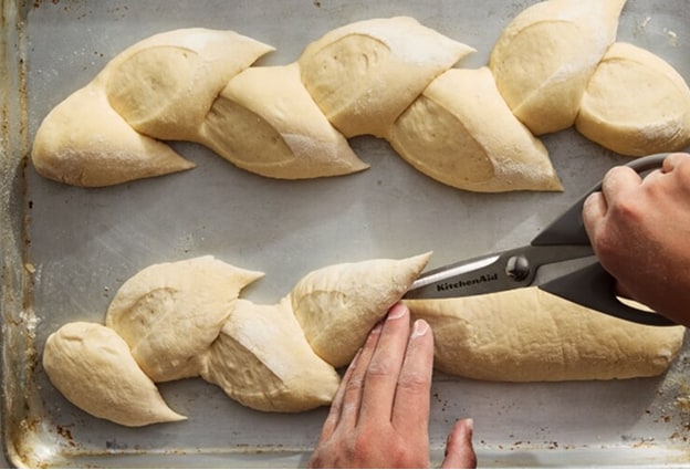 How to score bread: patterns and tips