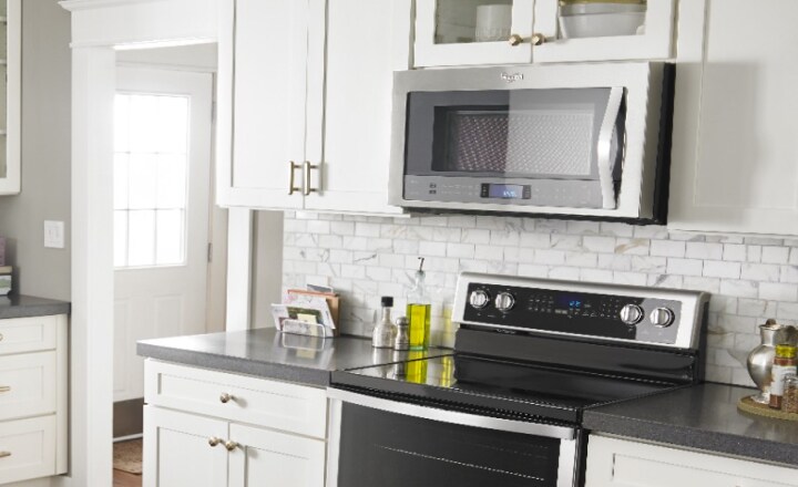 over the stove microwave with fan and light