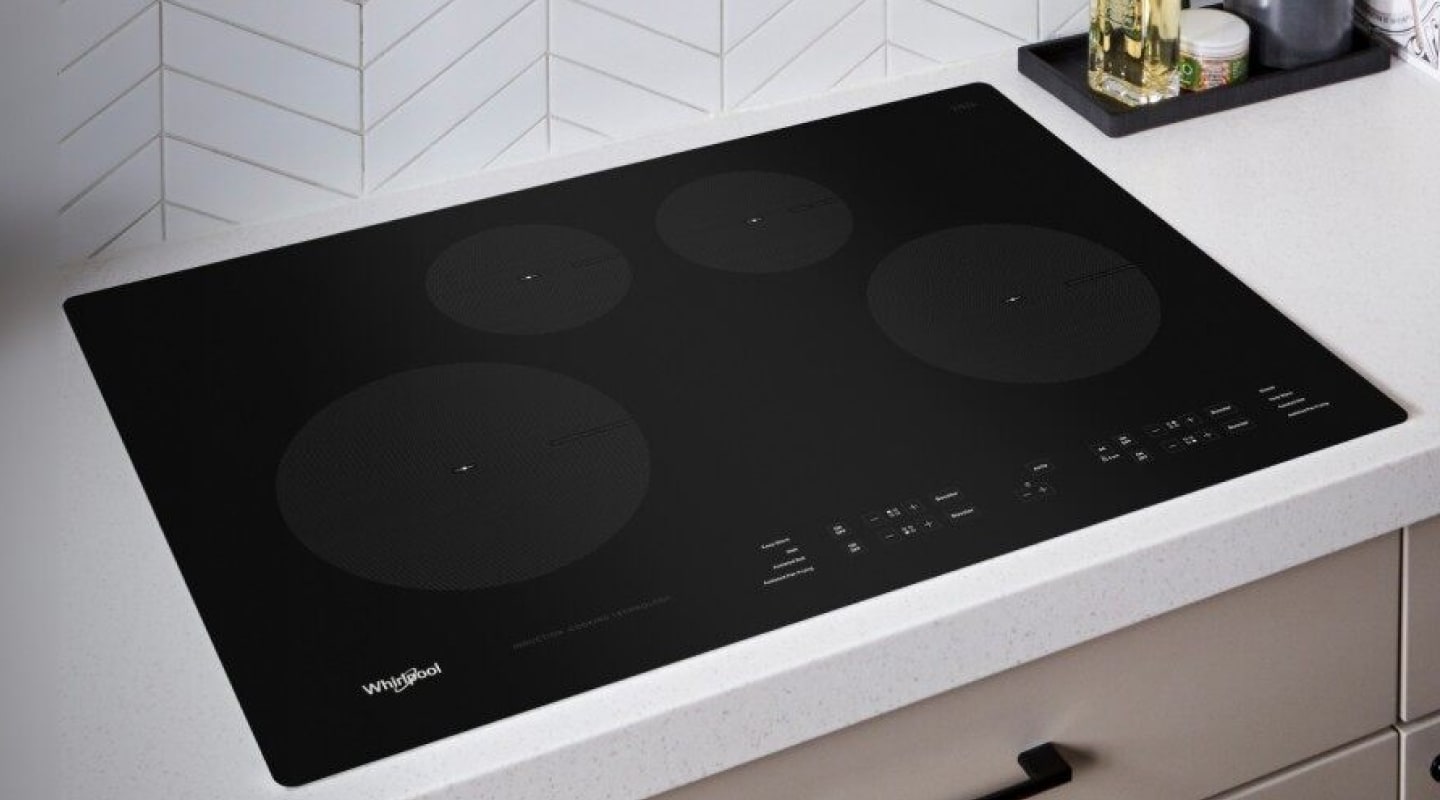 An infographic displaying the features of a Whirlpool® Induction Cooktop