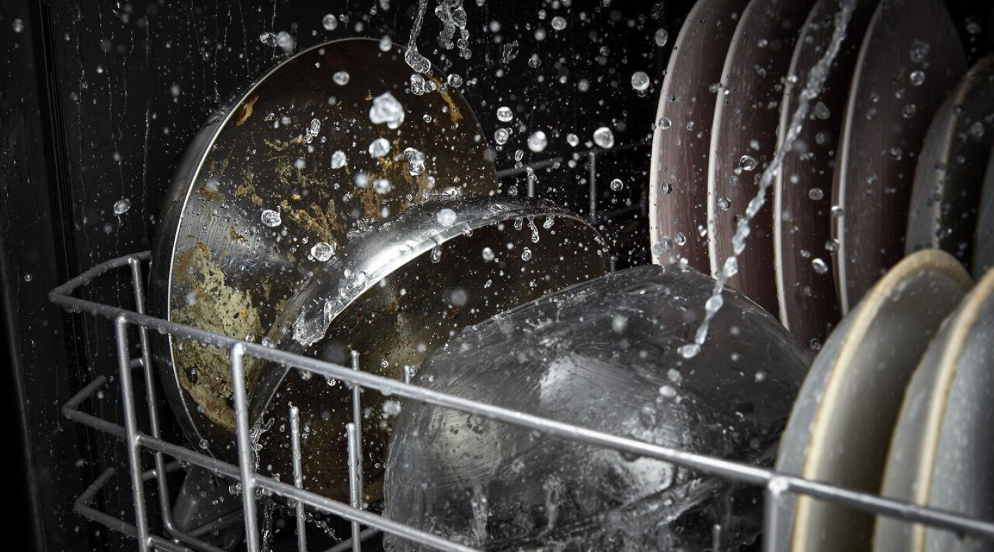 How to Clean a Dishwasher Filter in 3 Steps Whirlpool
