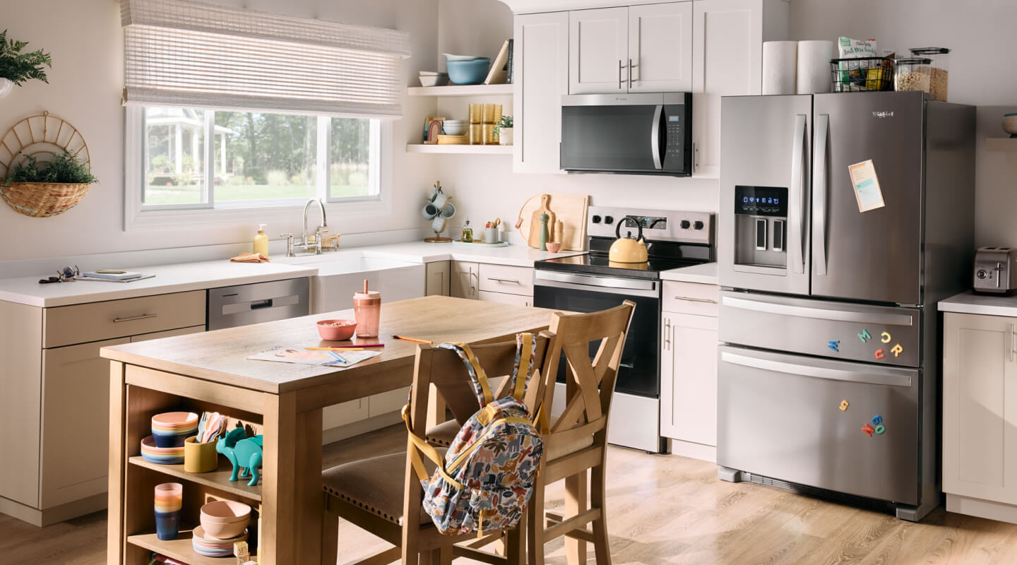 A bright kitchen with stainless steel Whirlpool® Appliances A bright kitchen with stainless steel Whirlpool® Appliances