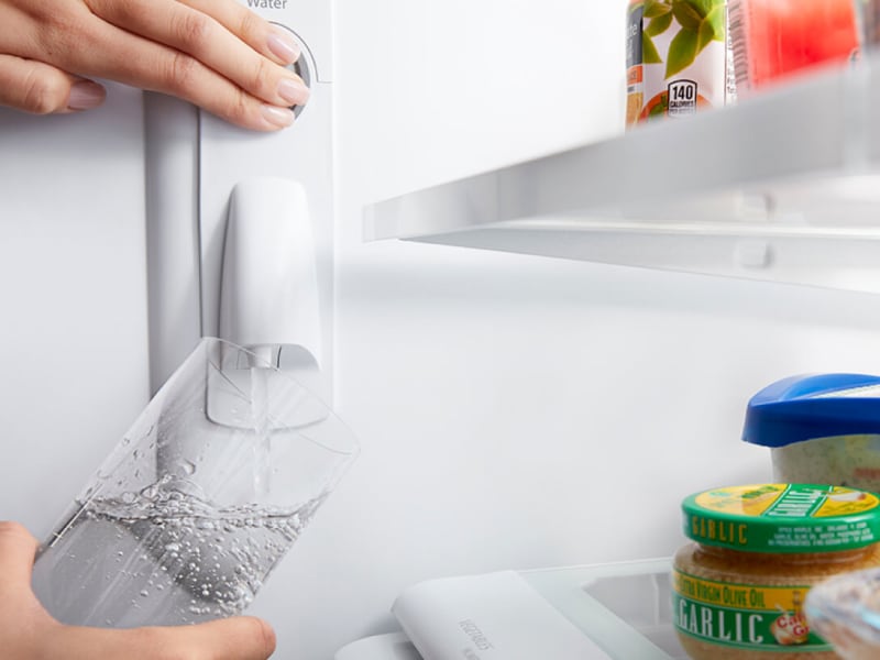 How Do Refrigerator Water Filters Work? Whirlpool