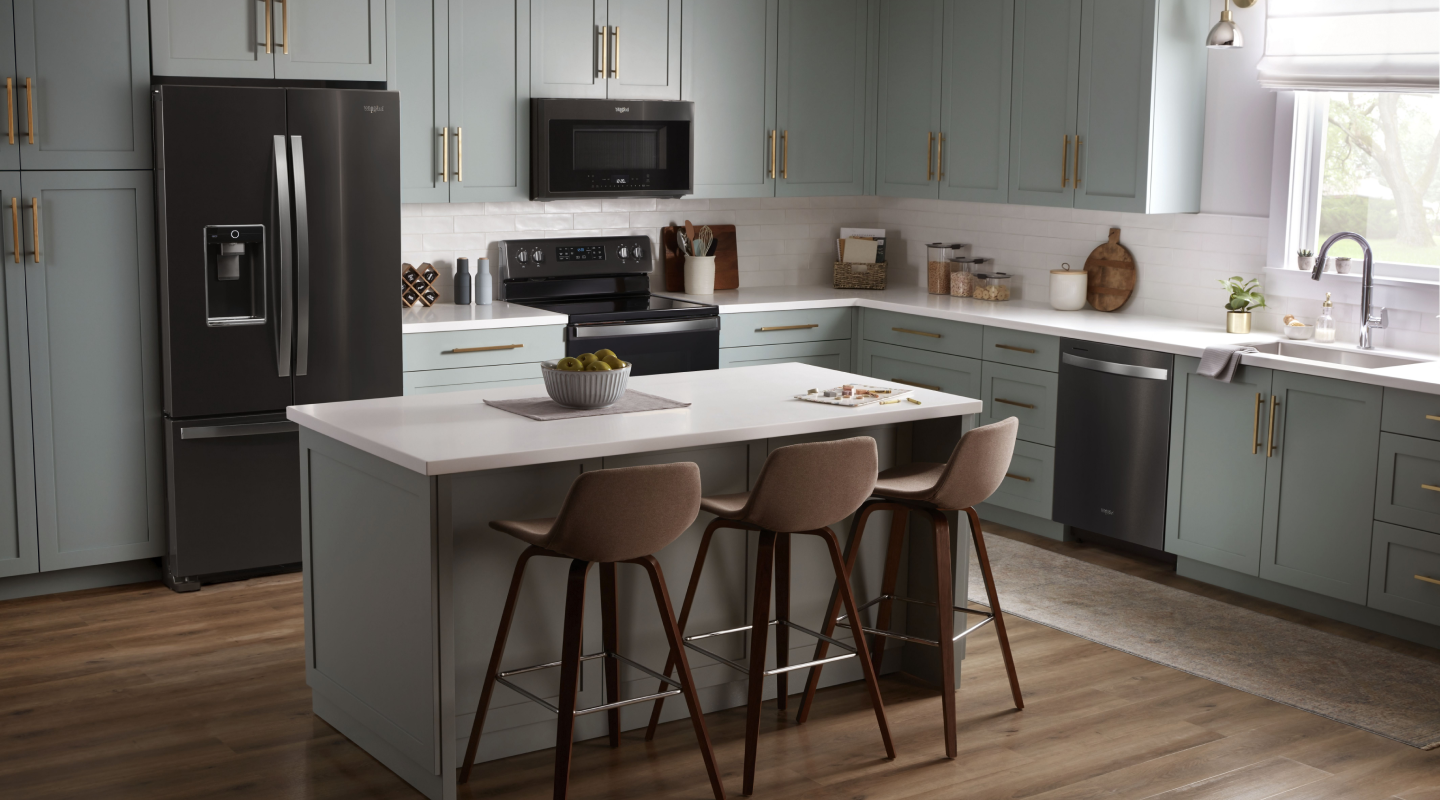Modern kitchen with Whirlpool® appliances Modern kitchen with Whirlpool® appliances