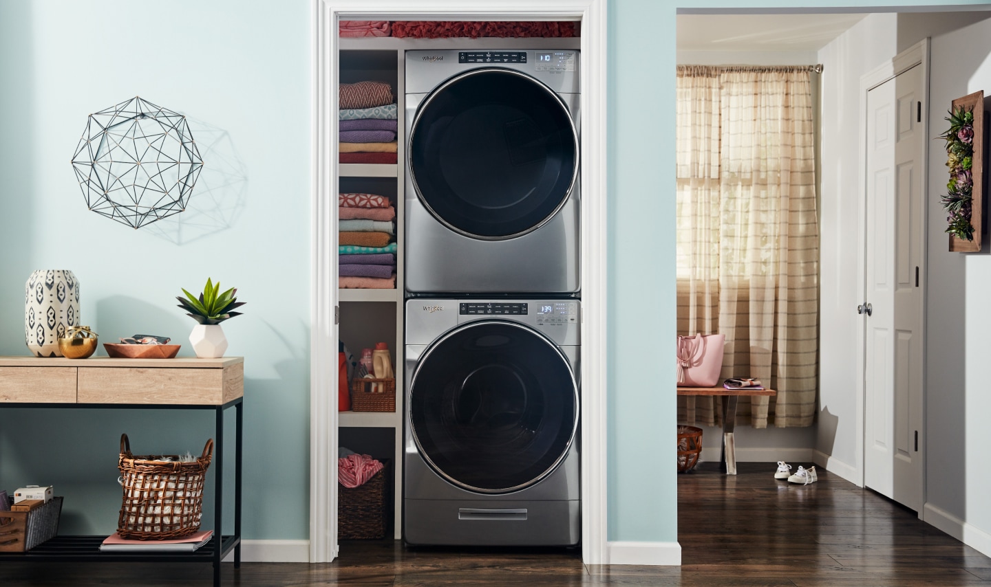 Stacked washer and dryer Stacked washer and dryer