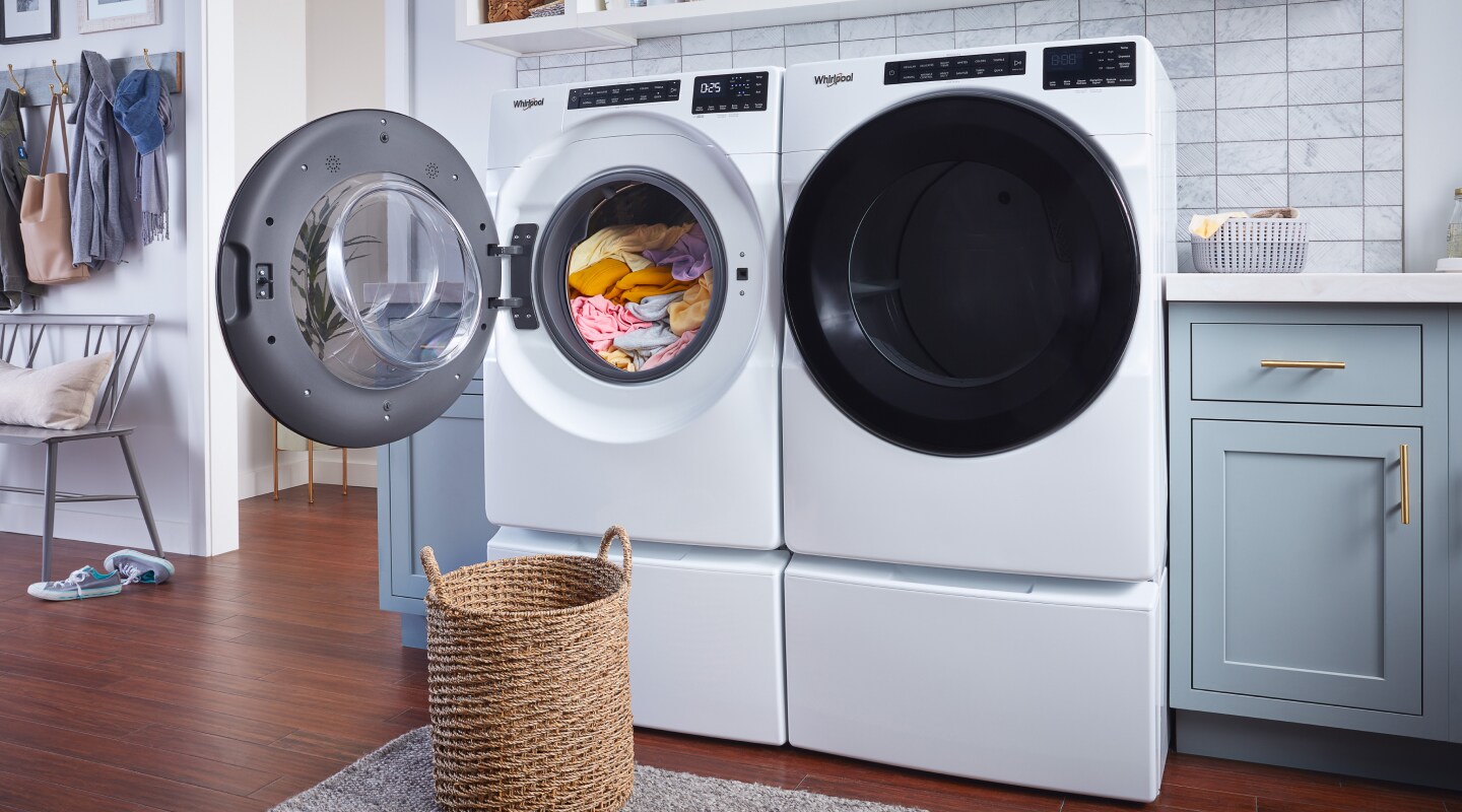 How to Remove the Smell of Gasoline From Clothes Whirlpool