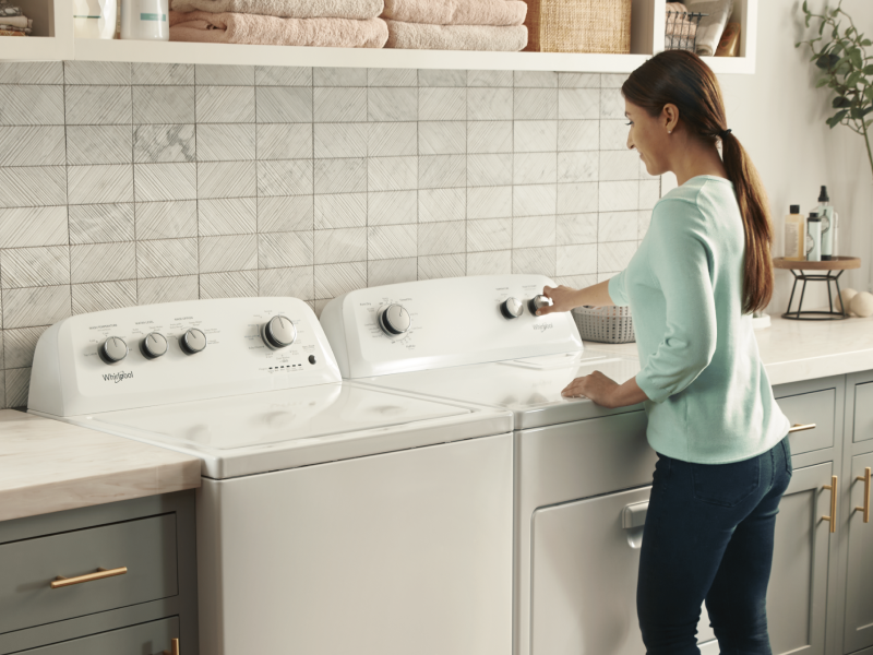 How to Stop a Washer From Shaking Whirlpool