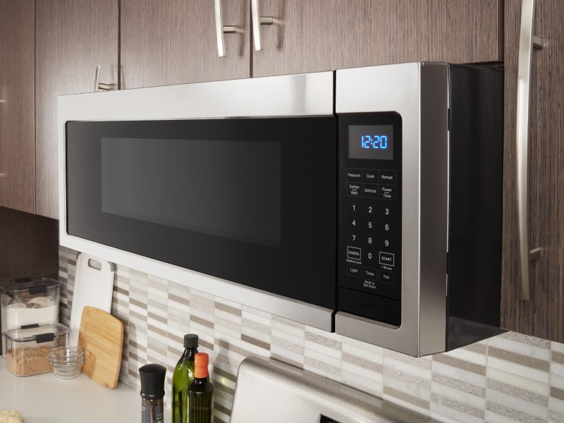 A built-in Whirlpool® microwave A built-in Whirlpool® microwave