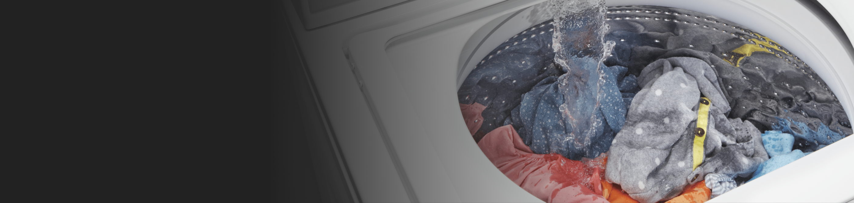 Whirlpool washing machine spinning knitted items.