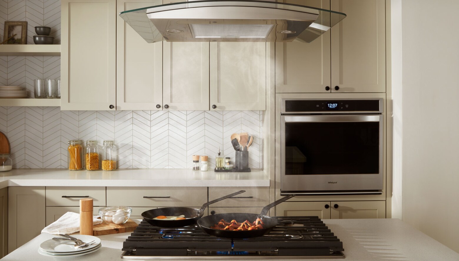 Induction vs. Gas Cooktops Which Is Better? Whirlpool