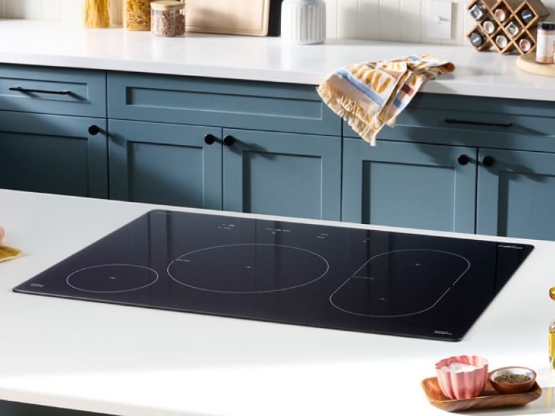 Whirlpool® cooktop in a modern kitchen