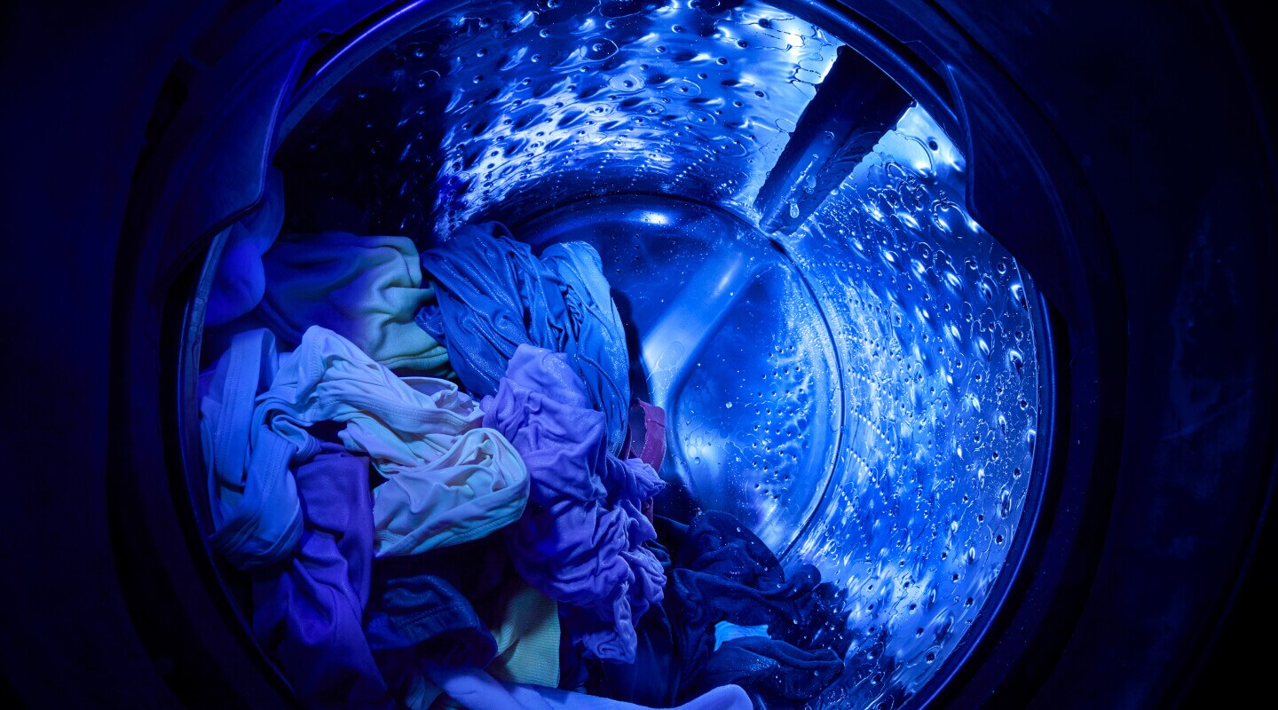 UV technology cleaning clothes in a washing machine