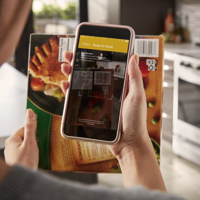 Person using Scan to Cook Technology