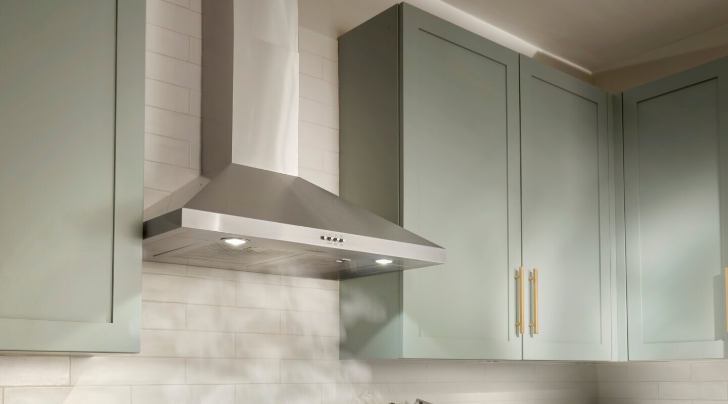 Stainless steel Whirlpool® range hood Stainless steel Whirlpool® range hood