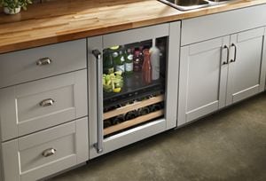 Fully Flush Installation with Hidden Hinges