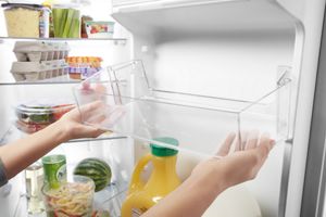 Model: WRS315SDHM | Whirlpool 36-inch Wide Side-by-Side Refrigerator - 24 cu. ft.