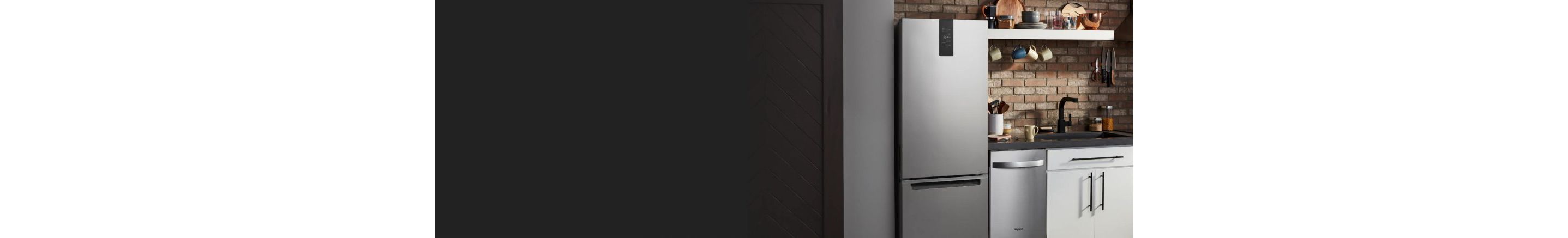 Whirlpool apartment size 2025 refrigerator