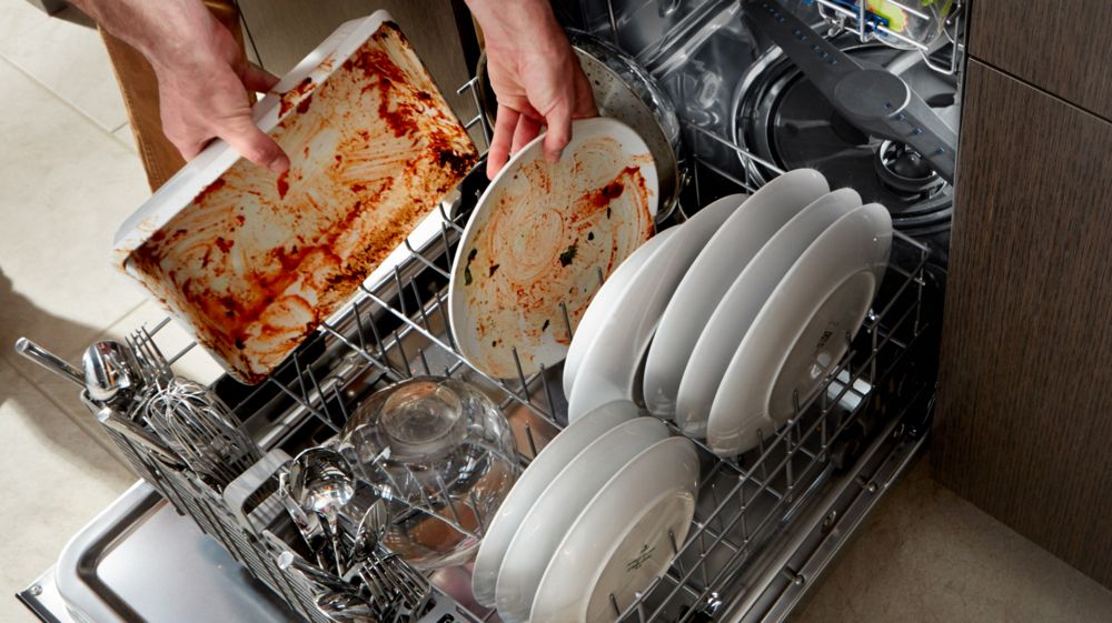 Discover the efficient cleaning power of dishwashers from Whirlpool.