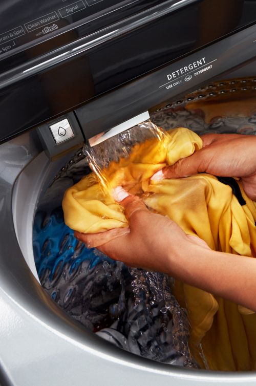Save steps without sacrificing care with washing machines from Whirlpool.
