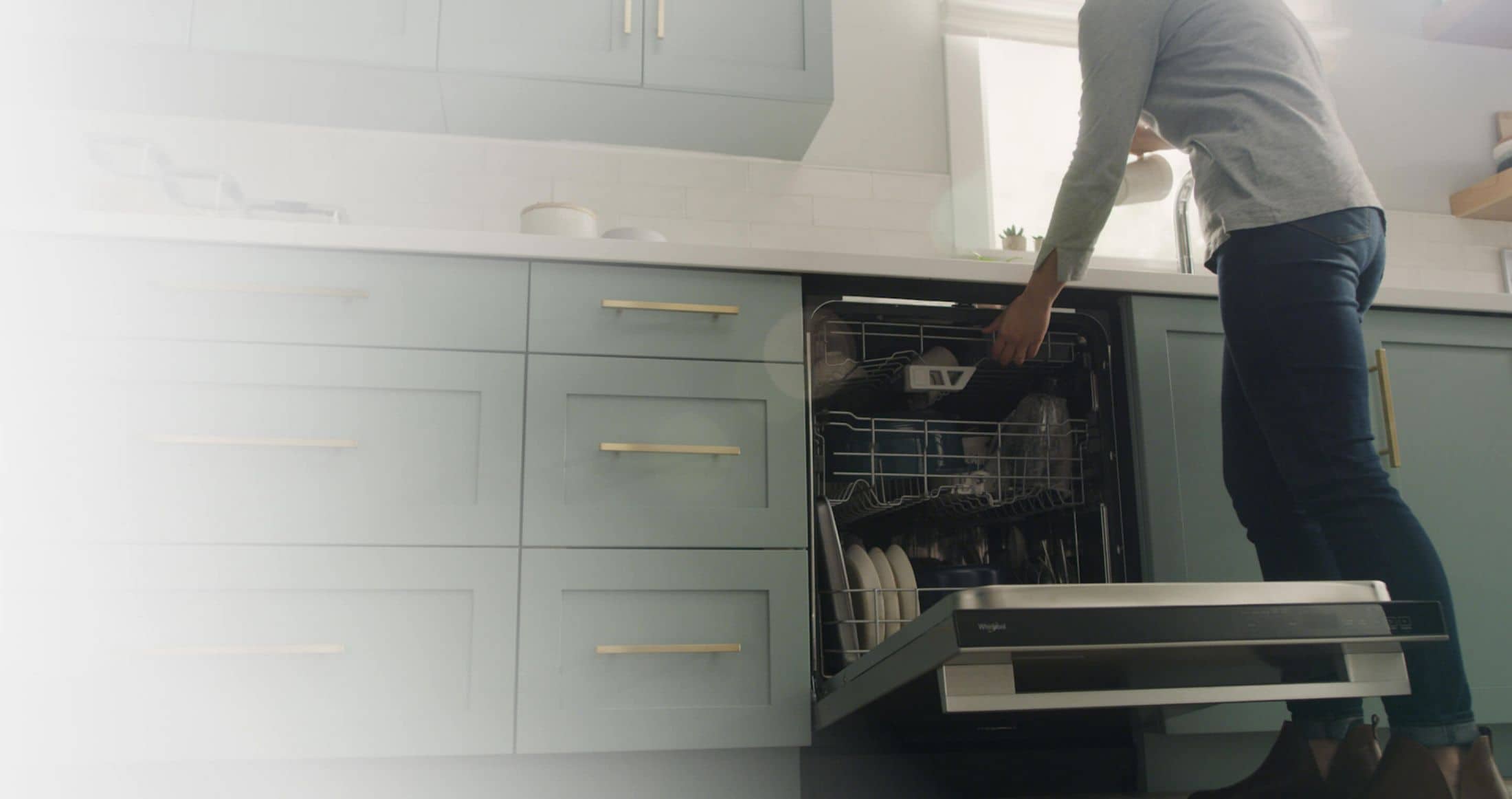 Large capacity 3rd Rack Dishwasher from Whirlpool