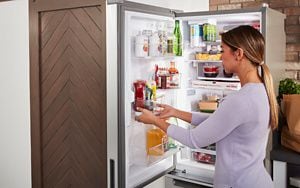 Whirlpool apartment refrigerator hot sale