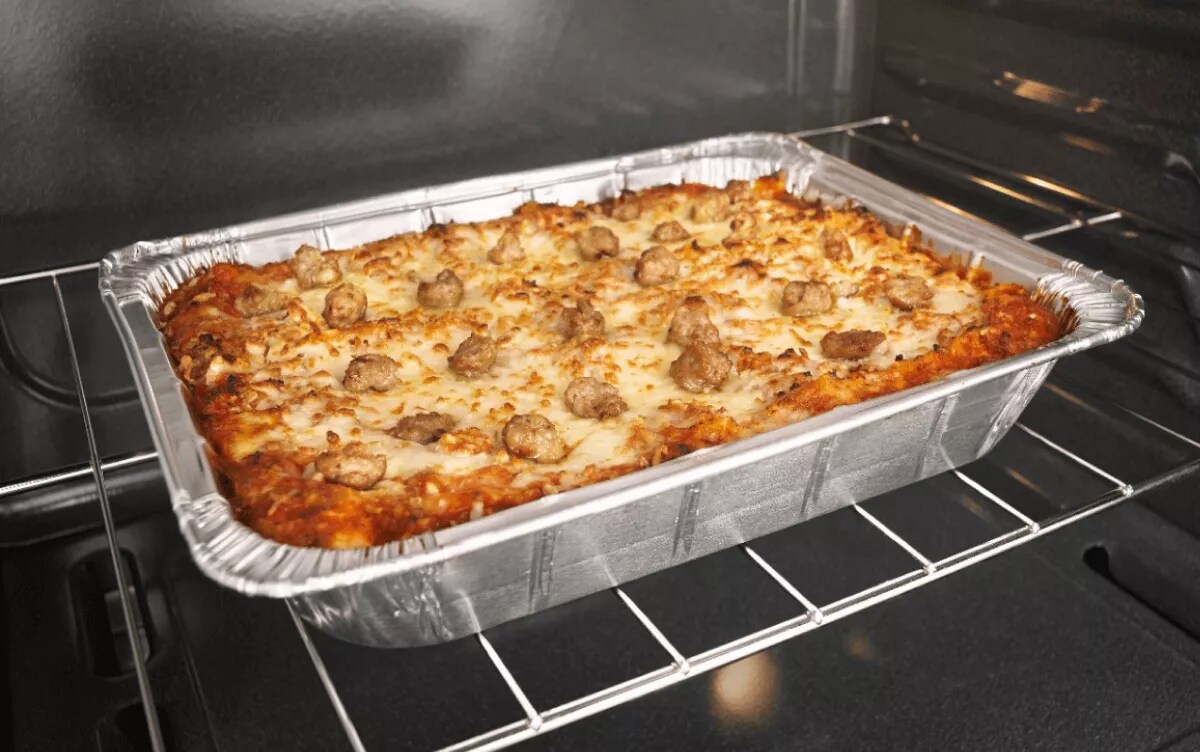 Can you bake in aluminum pans sales