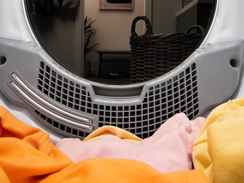 how to clean dryer vent lint trap