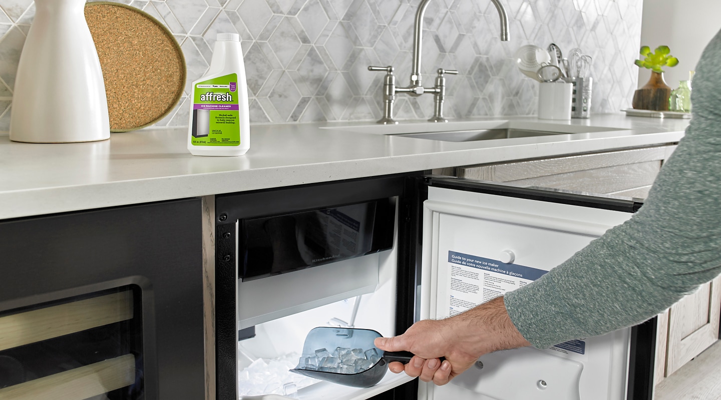 How to Clean an Ice Maker | Whirlpool