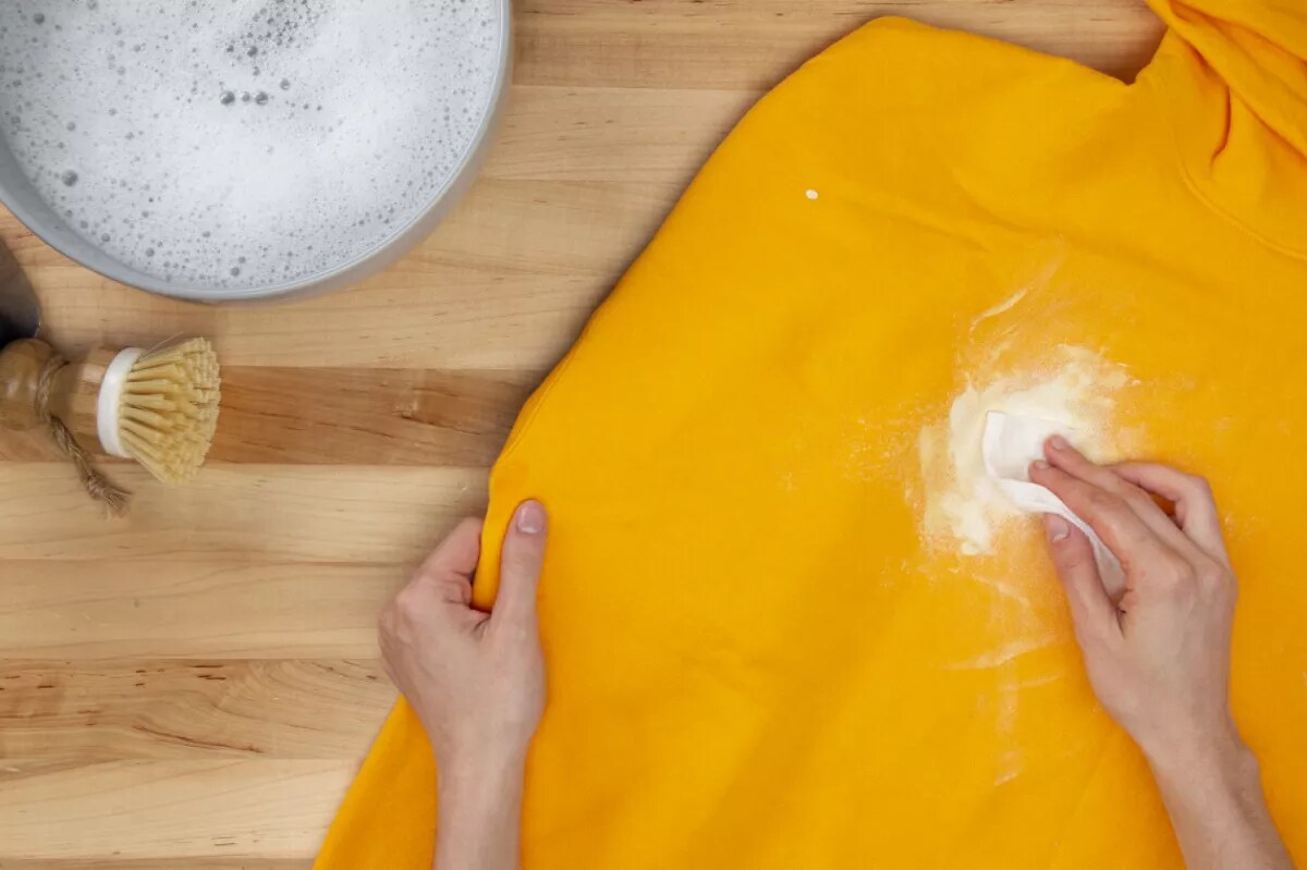 Get acrylic paint out of jeans shop