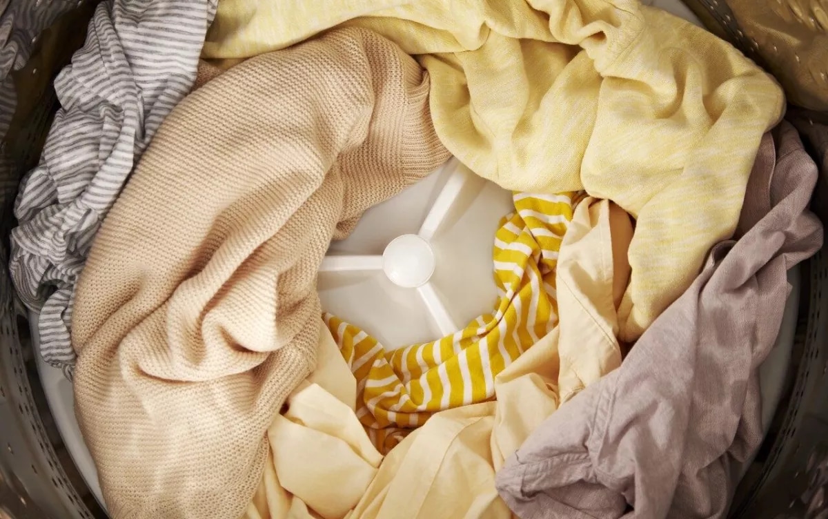 How to Get Deodorant Stains Out of Shirts | Whirlpool