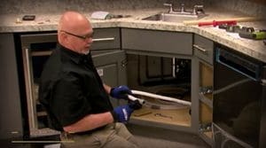 Securing dishwasher to 2025 countertop