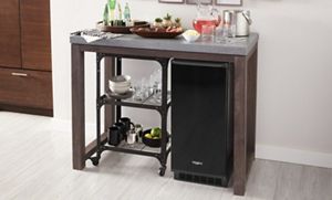 Black freestanding ice maker