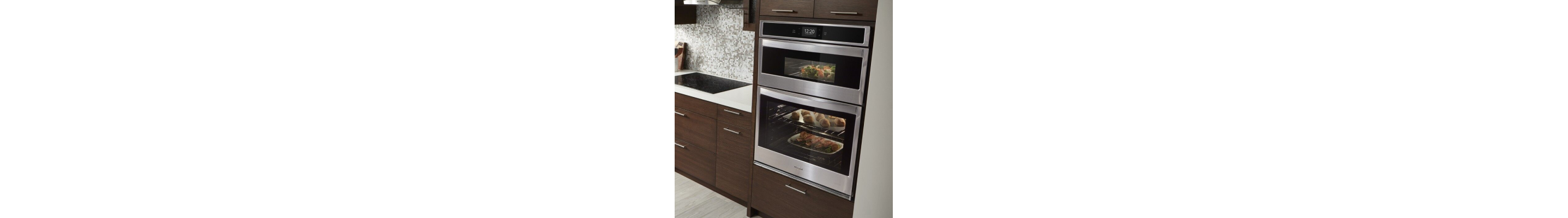 Oven with multiple cooking zones