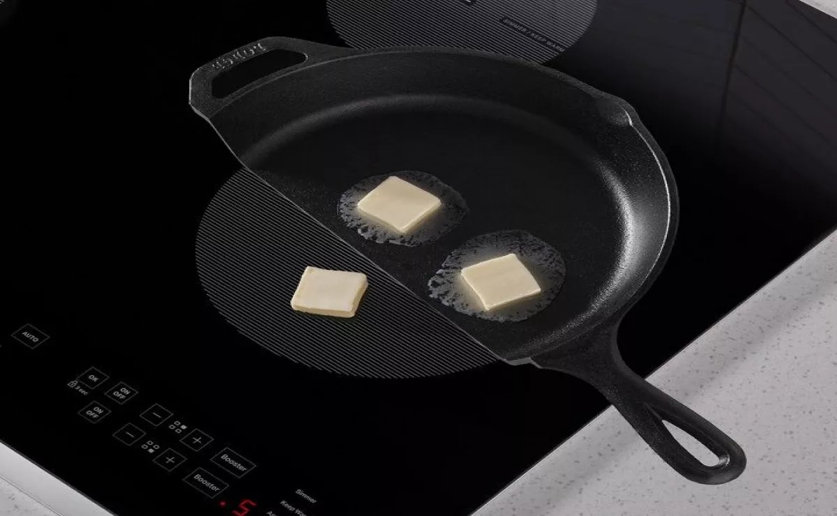 cast iron becoming smoky on induction