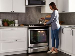Heat house with sale oven
