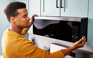 Whirlpool microwave umc5225gz on sale
