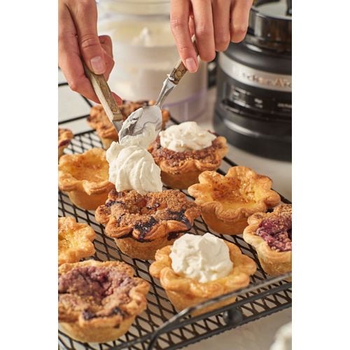 Kitchenaid Food processor 5KFP0921EBM Matte Black Lifestyle Detail