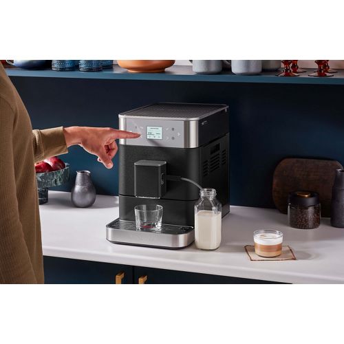 Kitchenaid Coffee machine 5KES8556EBK Vulkaanzwart Lifestyle Perspective