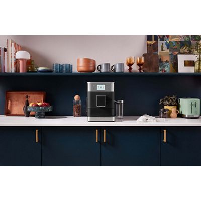 Kitchenaid Coffee machine 5KES8557EBK Vulkaanzwart Lifestyle