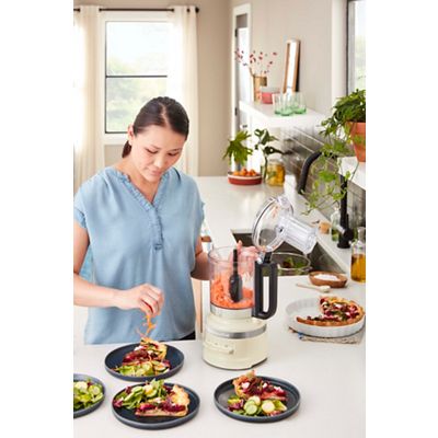 Kitchenaid Food processor 5KFP0921EAC Creme Lifestyle