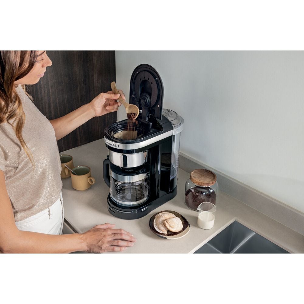 Kitchenaid Coffee machine 5KCM1209EOB Onyx Schwarz Lifestyle