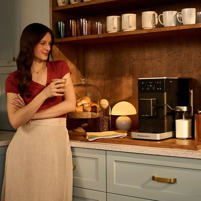 Kitchenaid Coffee machine 5KES8454BBM Matte black Lifestyle Detail