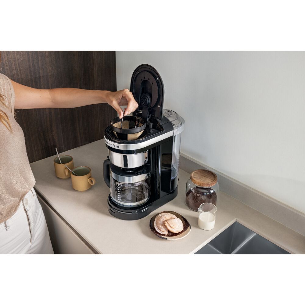 Kitchenaid Coffee machine 5KCM1209EOB Onyx Schwarz Lifestyle