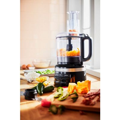 Kitchenaid Food processor 5KFP0719EOB Onyx zwart Lifestyle