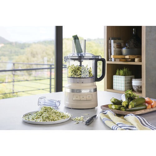 Kitchenaid Food processor 5KFP0719BAC Almond Cream Lifestyle