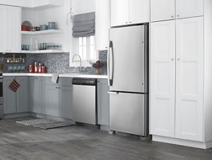 Dishwasher with Triple Filter Wash System