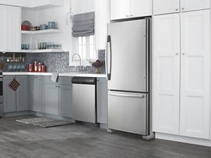 Dishwasher with Triple Filter Wash System