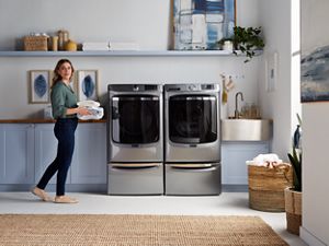 Model: MHW8630HC | Maytag Smart Front Load Washer with Extra Power and 24-Hr Fresh Hold® option - 5.0 cu. ft.