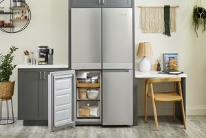 KDPM604KPS Kitchenaid 44 dBA Dishwasher in PrintShield™ Finish with  FreeFlex™ Third Rack