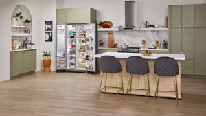 Model: KRSF705HPS | KitchenAid 24.8 cu ft. Side-by-Side Refrigerator with Exterior Ice and Water and PrintShield™ finish